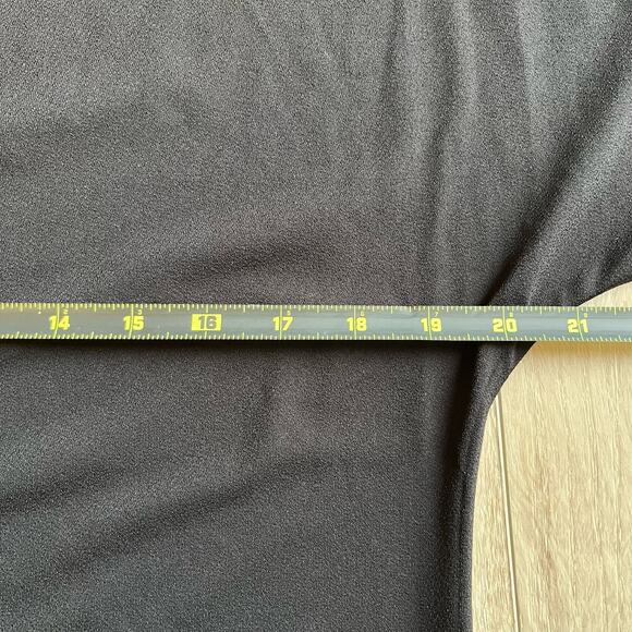 Cable & Gauge Women’s Black Button Shoulder Blouse Size M - Picture 7 of 8